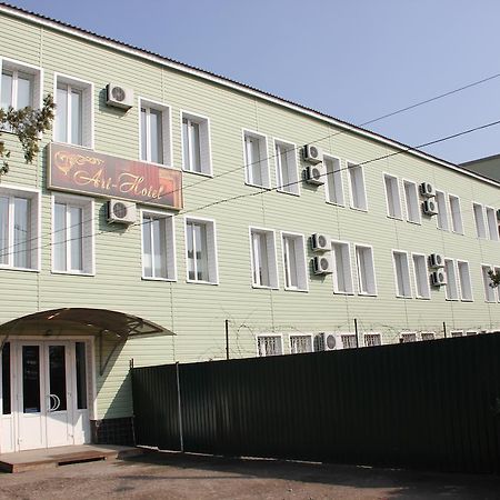 Art Hotel Izmail Ruang foto