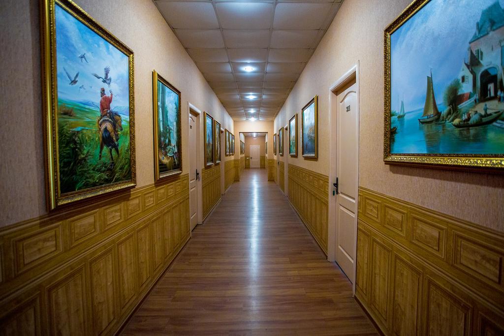 Art Hotel Izmail Bagian luar foto