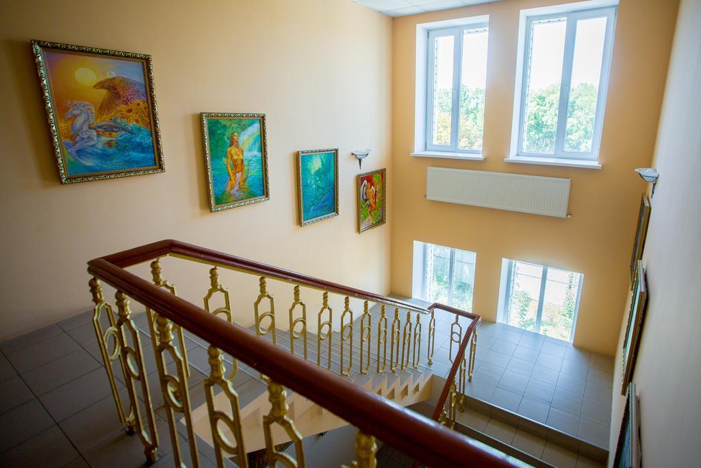 Art Hotel Izmail Bagian luar foto