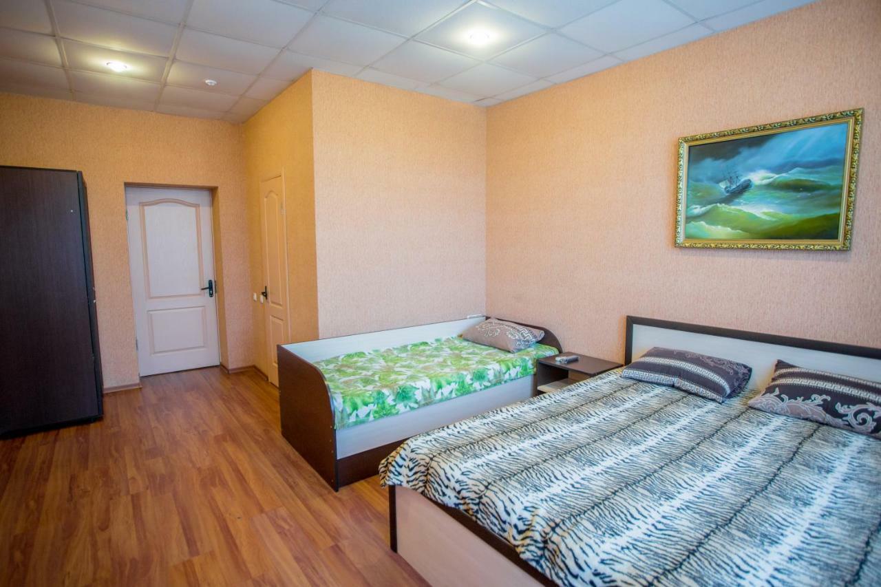 Art Hotel Izmail Bagian luar foto