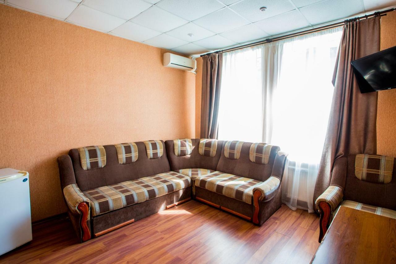 Art Hotel Izmail Bagian luar foto