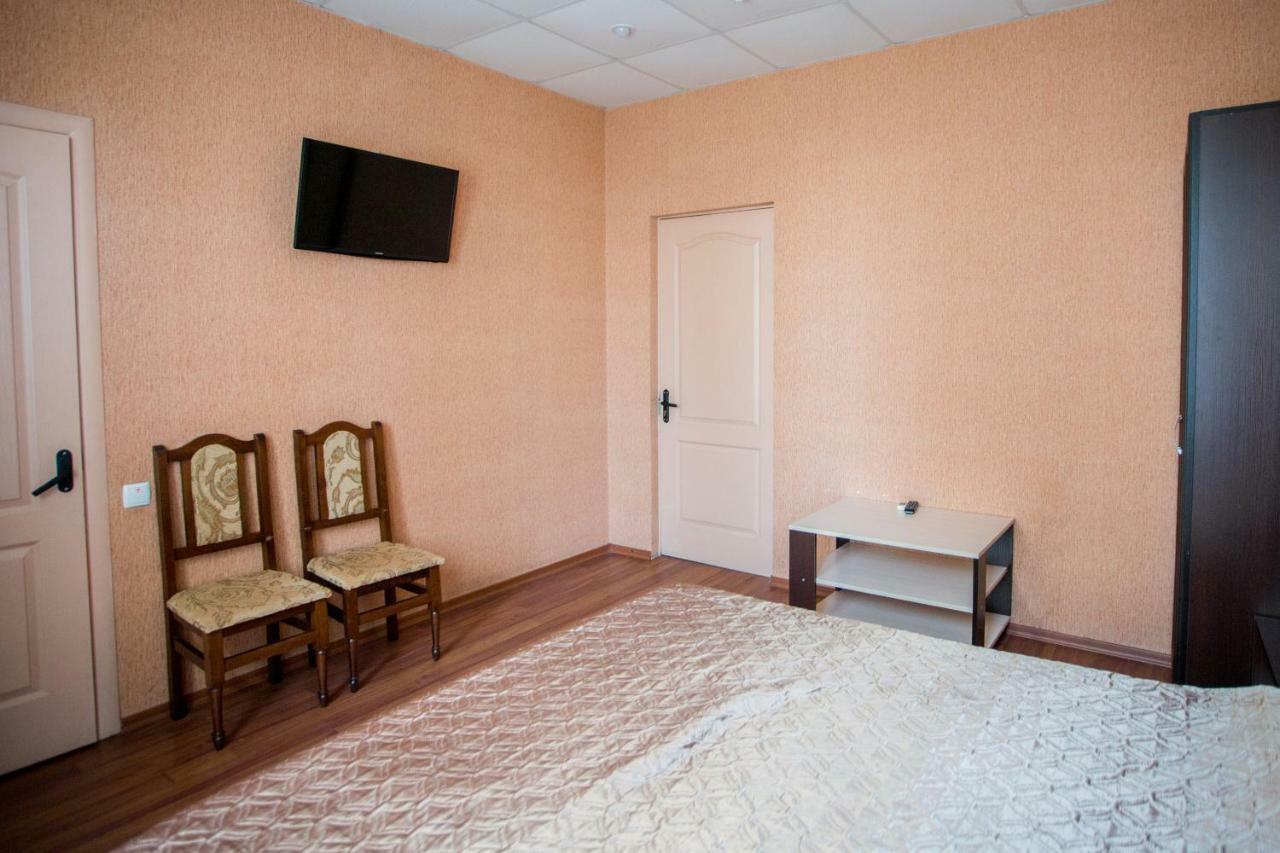 Art Hotel Izmail Bagian luar foto